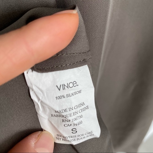 VINCE 100% SILK SHIRT - Picture 5 of 8